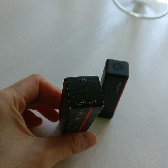 🌼$5 Add-on🌼 mini Shiseido matt red lipstick 💋 - Picture 4 of 7